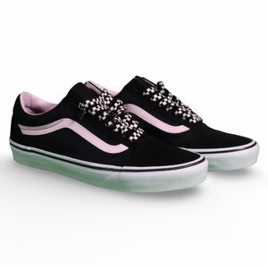 ✨️New✨️Size 6.5M/8W Vans Old Skool Black and Pink with Checkered Laces